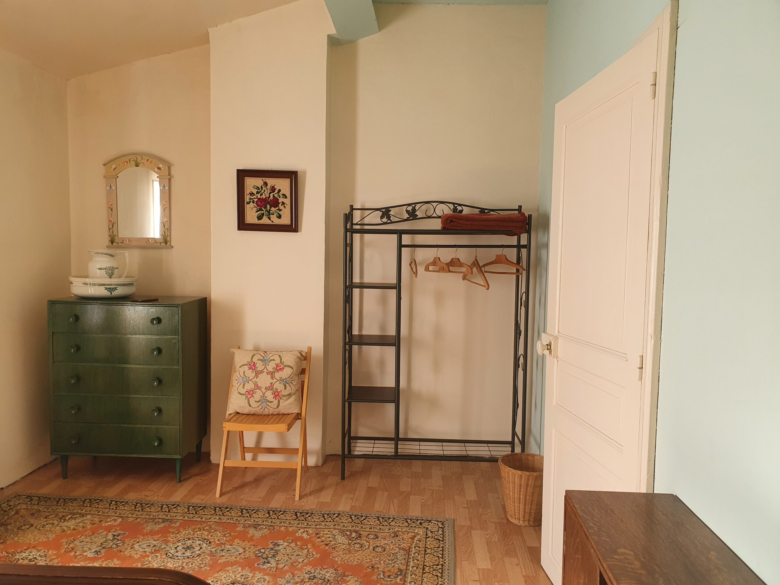 Gite front bedroom from headboard 2-compressed